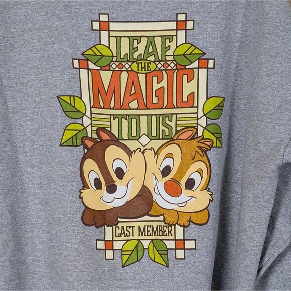 Disney Parks Zip up Hoodie XXL 'Leaf the Magic to us' Cast Member Chip n' Dale - Picture 3 of 6